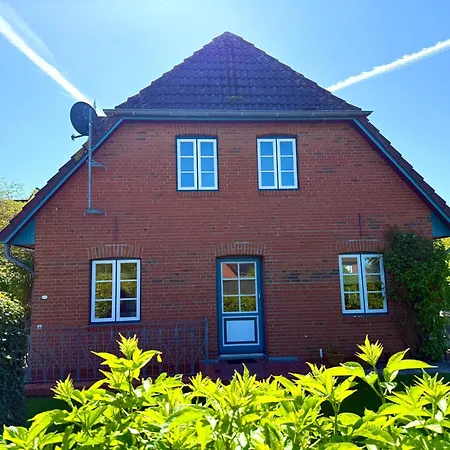 Neuer Weg 8a Holiday home *